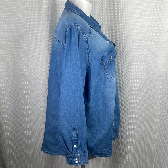 Torrid Taylor Denim Shirt Cotton Button Down Lightweight Layering Sz 3X - Picture 7 of 13